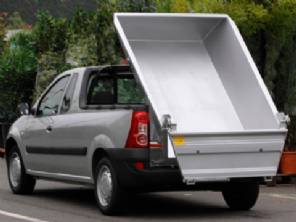 Fora de linha no Brasil, Renault Logan j� teve vers�es bizarras; relembre