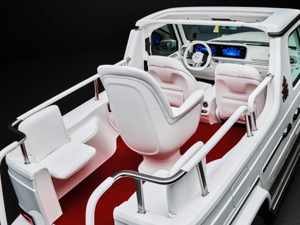 Mercedes Classe G elétrico, torna-se o novo papamóvel