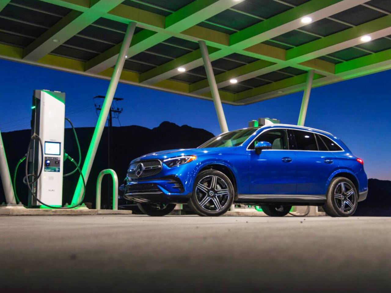 Mercedes prepara nova tinta solar  que pode ajudar a aumentar a autonomia de eletrificados