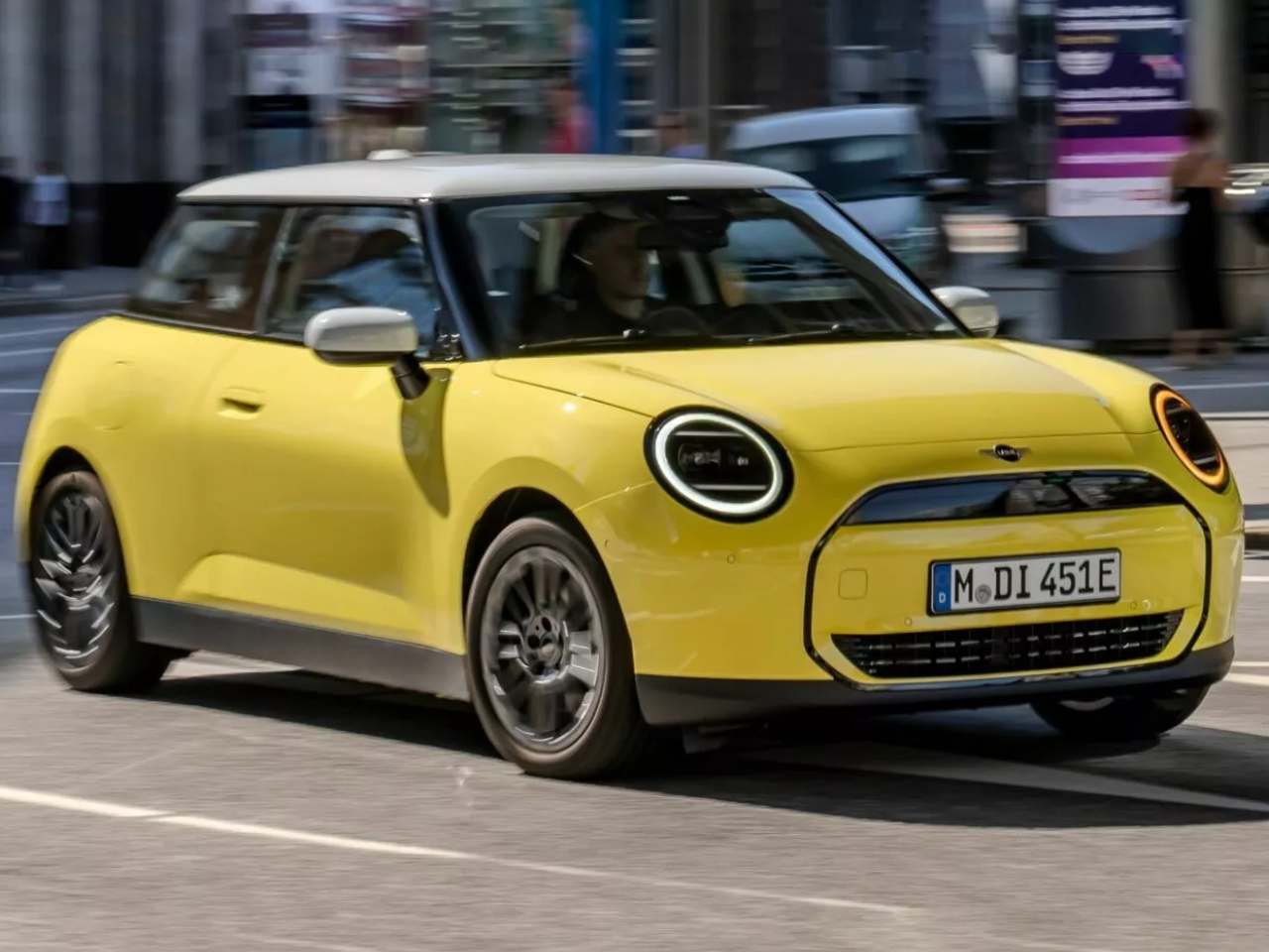 Mini�Hatch 3 portas 2024 - �ngulo frontal