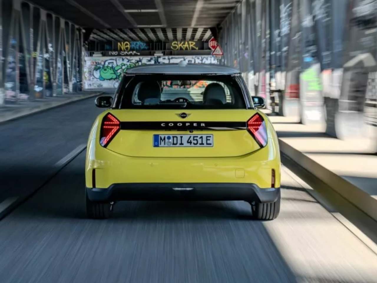 Mini�Hatch 3 portas 2024 - traseira