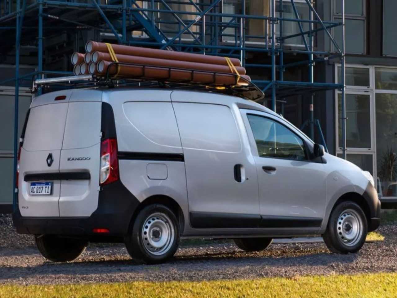Renault�Kangoo - Foto 10 de 19 - 1600 x 1200 pixels2024 - �ngulo traseiro