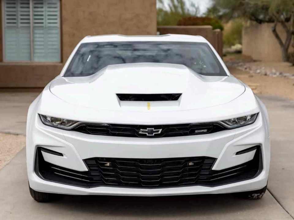 Chevrolet�Camaro 2023 - frente