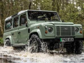 Land Rover Defender 110 ressuscita com um motor el�trico em cada roda