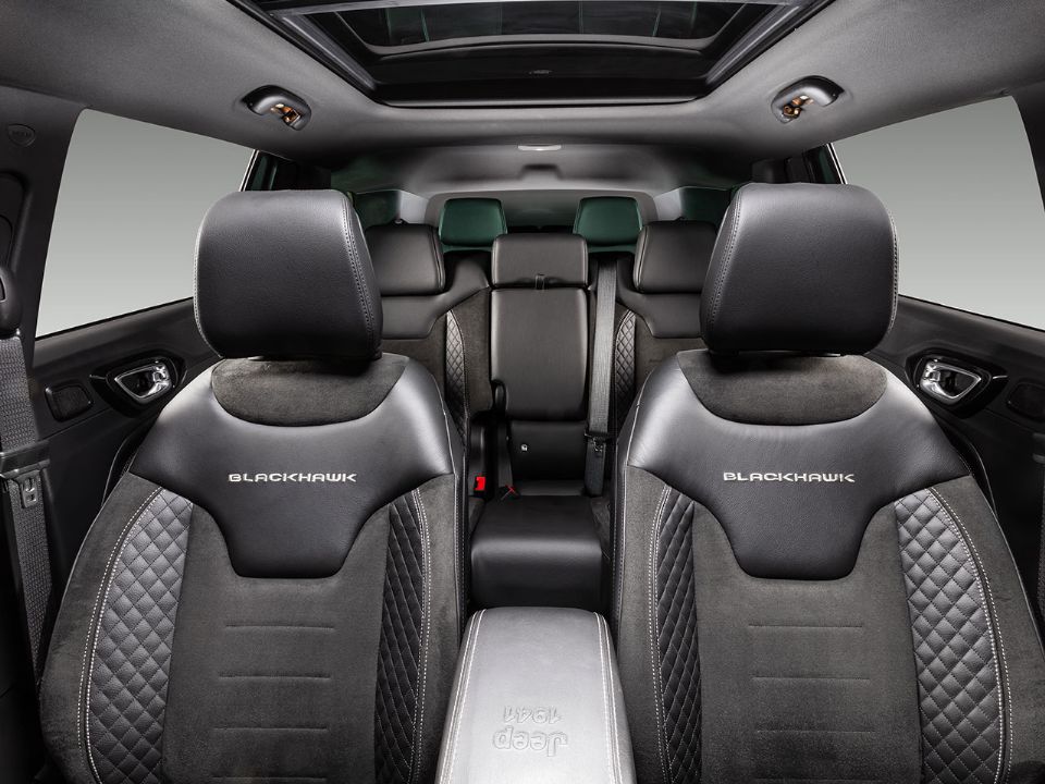 Jeep�Commander 2025 - bancos dianteiros
