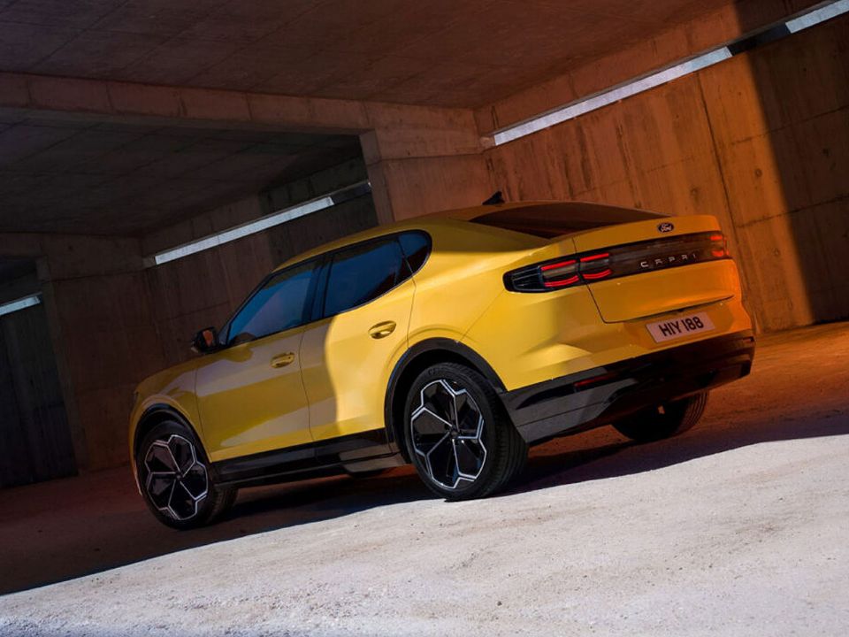 Ford�Capri 2025 - �ngulo traseiro