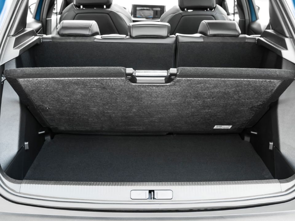Peugeot�e-2008 2025 - porta-malas