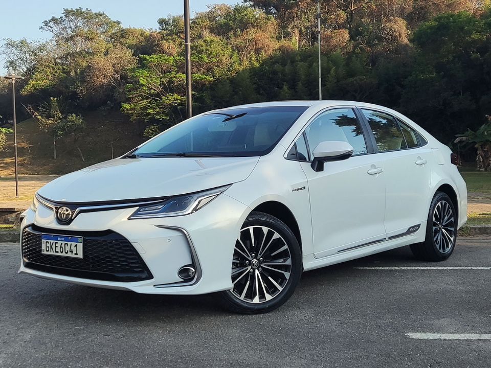 Toyota�Corolla 2025 - �ngulo frontal