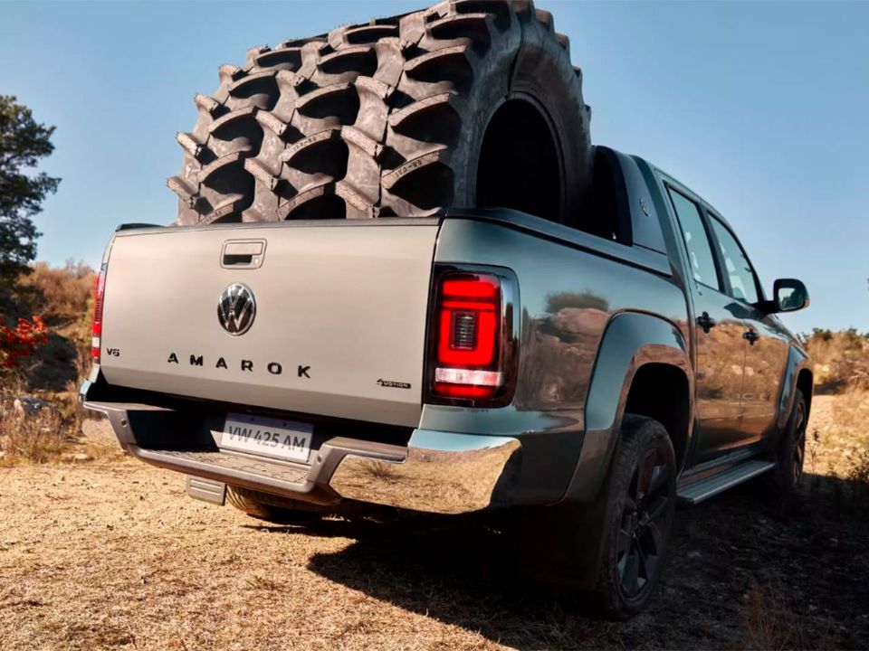 Volkswagen�Amarok 2025 - �ngulo traseiro
