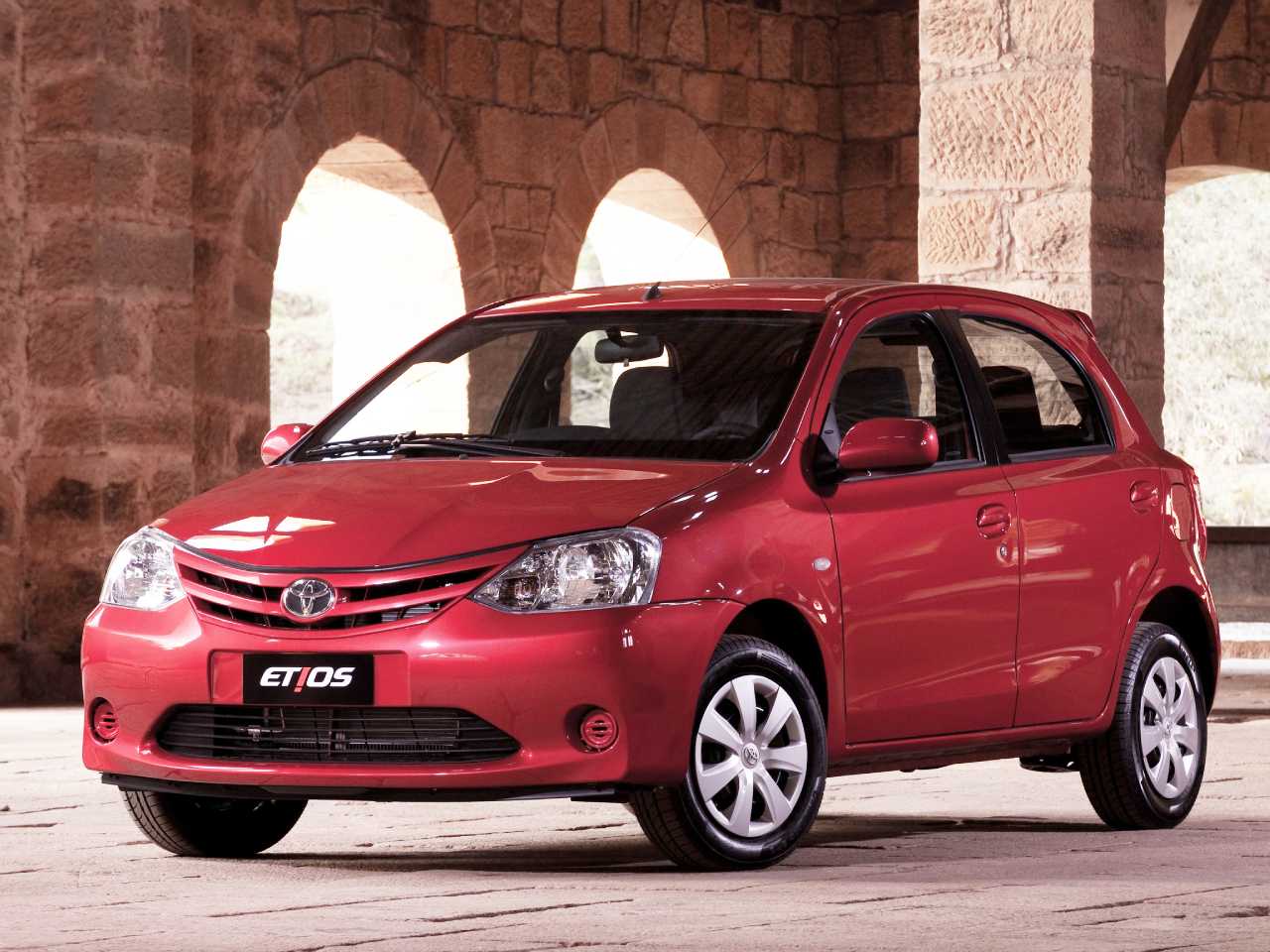 Toyota Etios X 1.3 Toyota Etios X 1.3