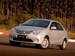 Toyota Etios Sedan � confi�vel, mas tem defeitos; veja o que dizem os donos