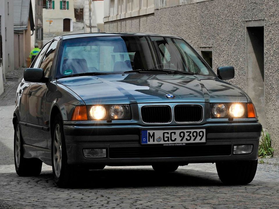 BMW�S�rie 3 1991 - �ngulo frontal