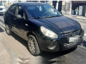 Detran-SP e PM recolhem carro com mais de R$ 300 mil em multas na capital