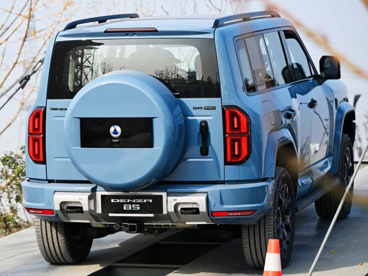 Denza B5 Denza B5