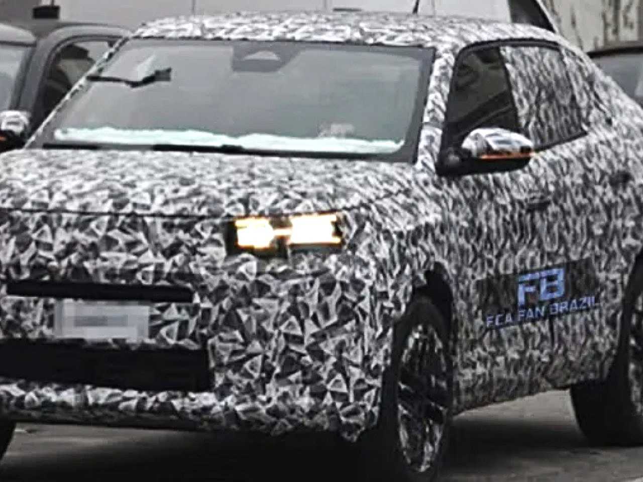 Flagra do Fiat Fastback Flagra do Fiat Fastback