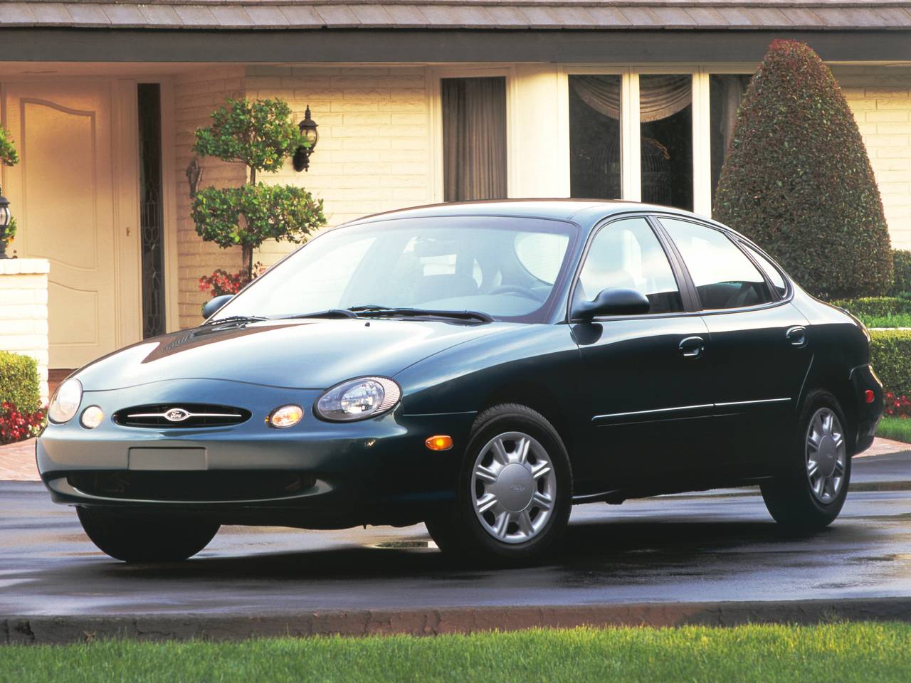 Ford Taurus