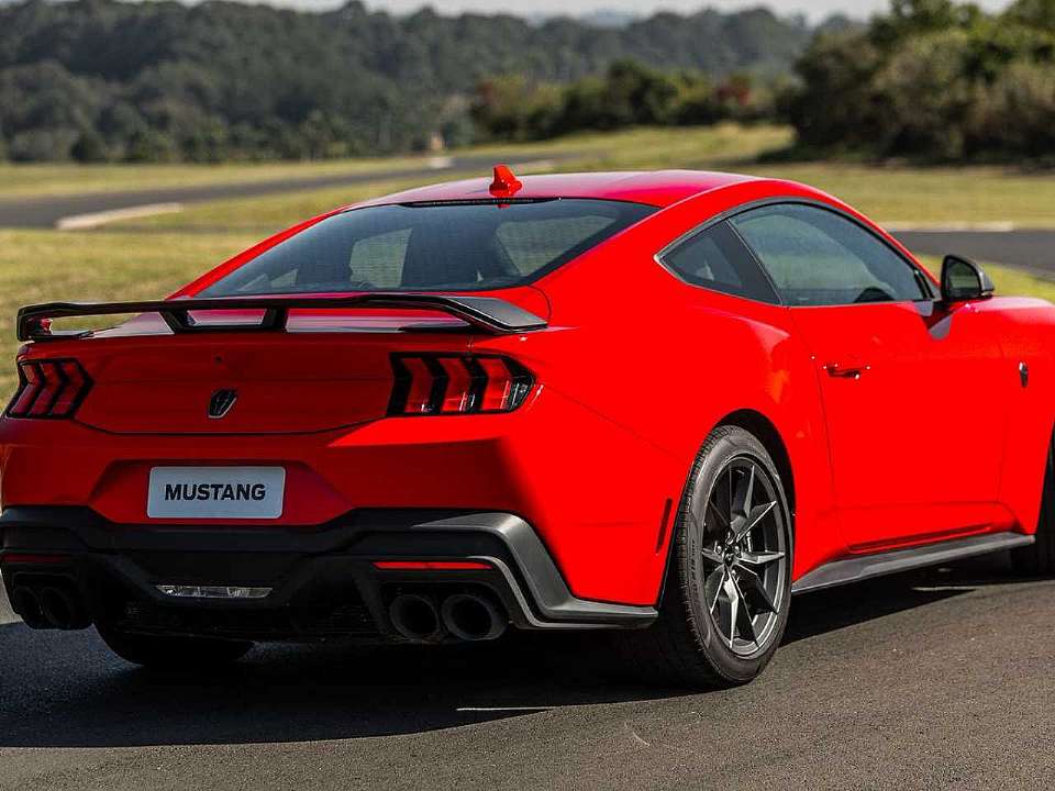 Ford�Mustang 2026 - �ngulo traseiro
