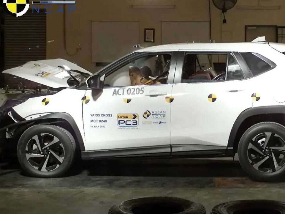 Toyota�yaris-cross 2026 - lateral