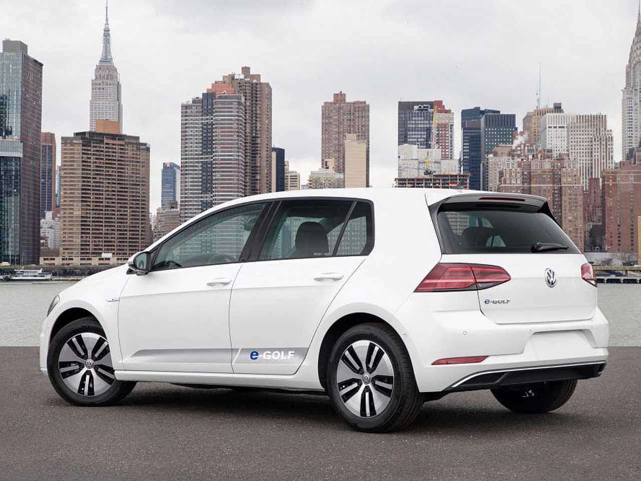 Volkswagen�Golf 2026 - �ngulo traseiro
