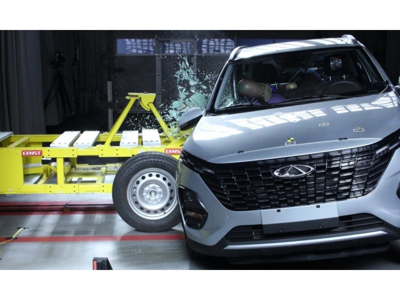 Chery Tiggo 2 durante o teste de colisão frontal do Latin NCAP, realizado no laboratório do ADAC, na Alemanha