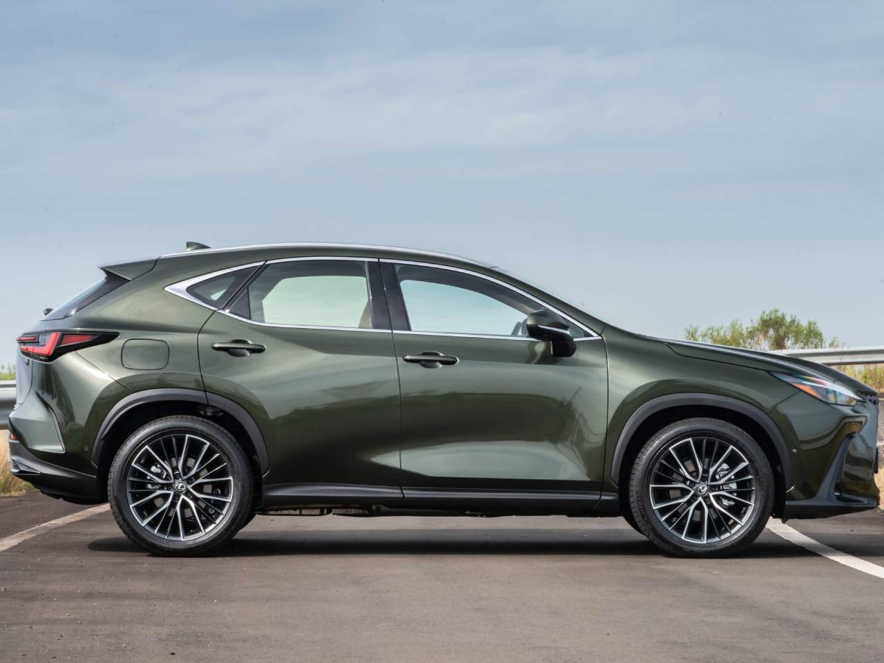 Lexus NX 450h