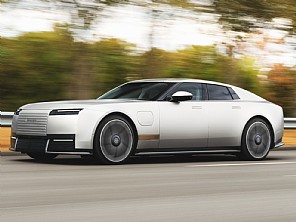 Jaguar Type 01 estreia com 1.030 cv em aposta arriscada para reinventar a marca