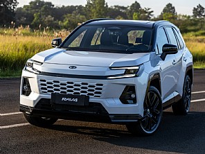 Novo Toyota RAV4 ganha op��o de blindagem certificada com at� 10 anos de garantia