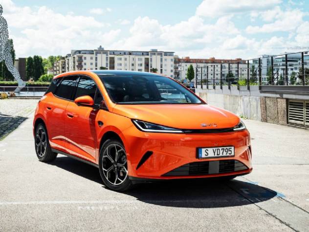BYD Dolphin GT h�brido flex vem a�: veja 5 vantagens do hatch diante dos rivais Polo e Onix