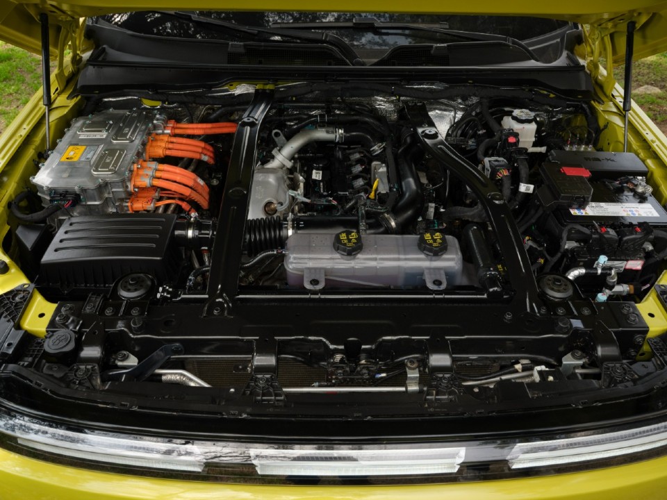 Nissan�Frontier Pro 2026 - motor