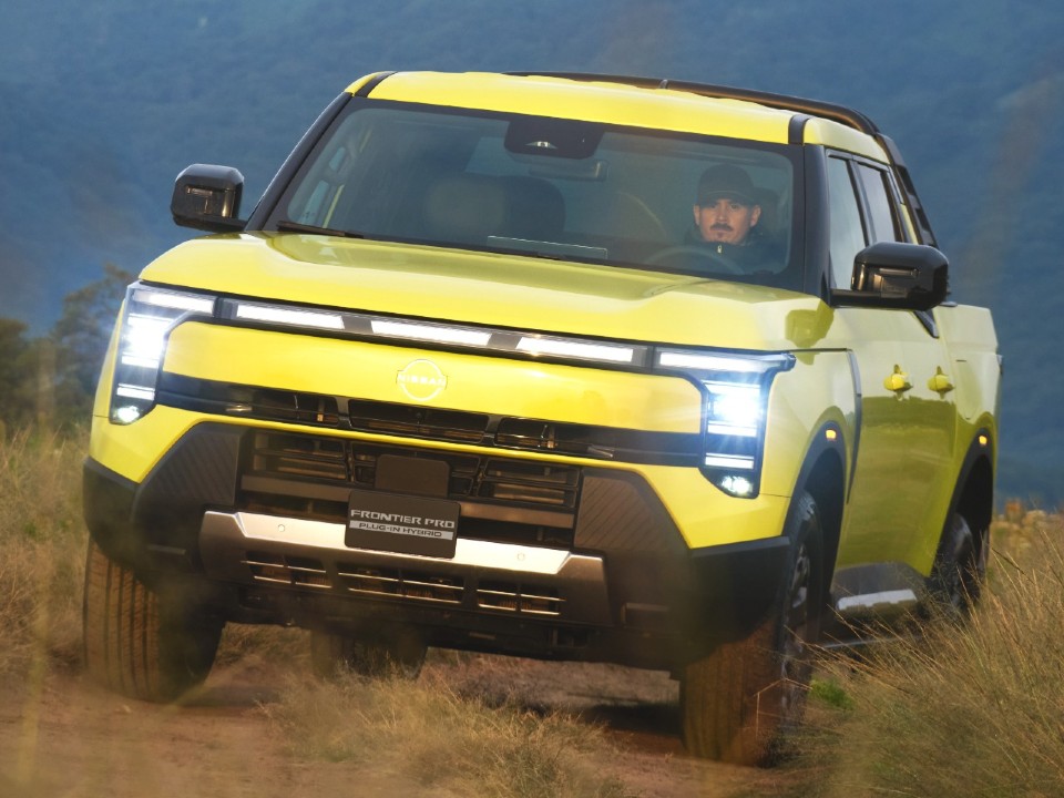 Nissan�Frontier Pro 2026 - �ngulo frontal