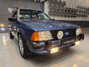 Escort XR3 de 40 anos tem cor rara e est� como novo; veja quanto vale