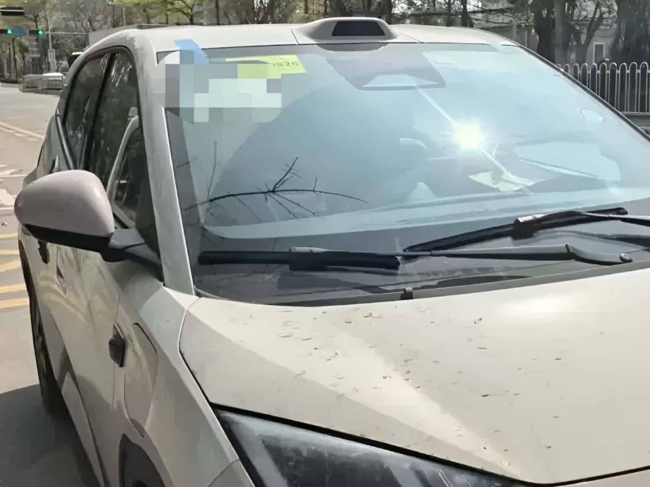 BYD Seafull (Dolphin Mini, no Brasil) é visto com sensor LiDAR na capota BYD Seafull (Dolphin Mini, no Brasil) é visto com sensor LiDAR na capota