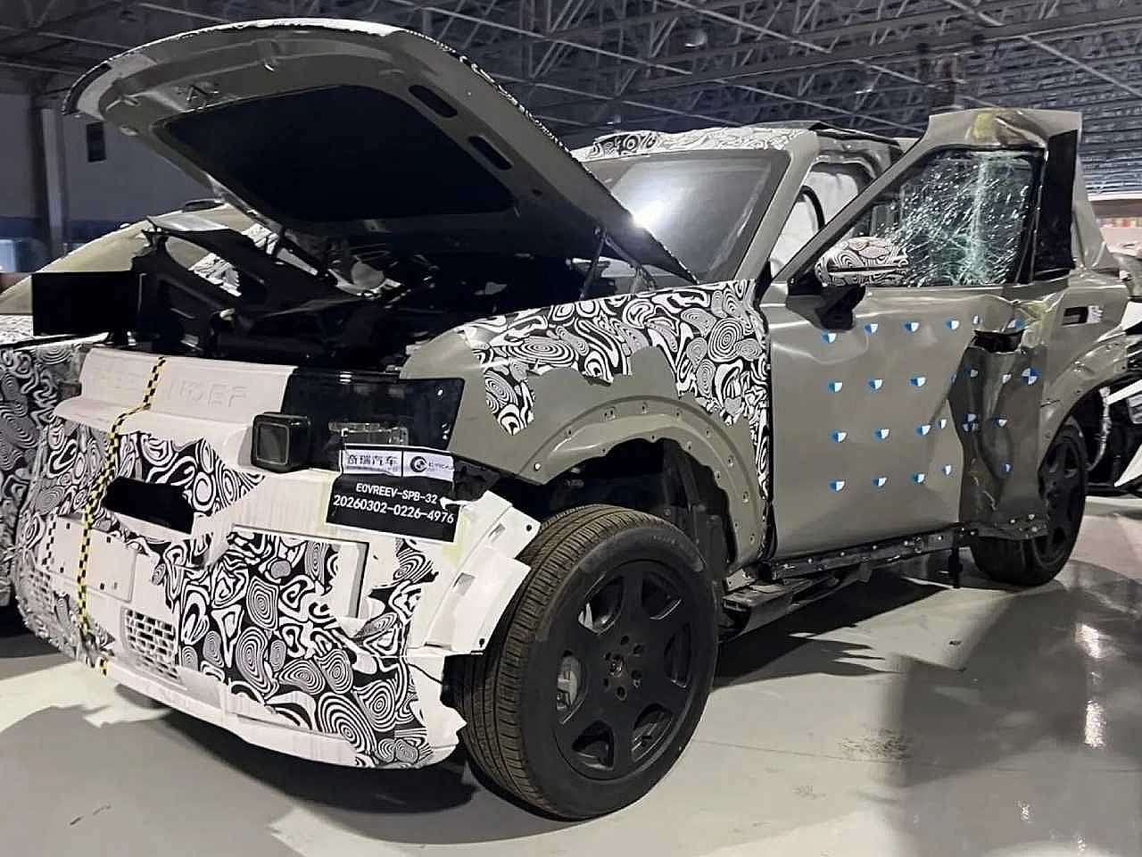 Land Rover�Freelander - Foto 6 de 7 - 1600 x 1200 pixels2026 - �ngulo frontal