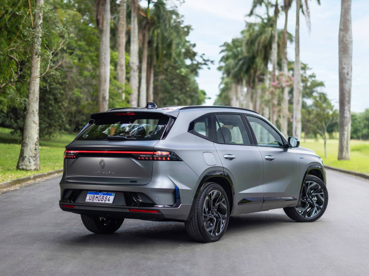 Renault Koleos full hybrid E-Tech