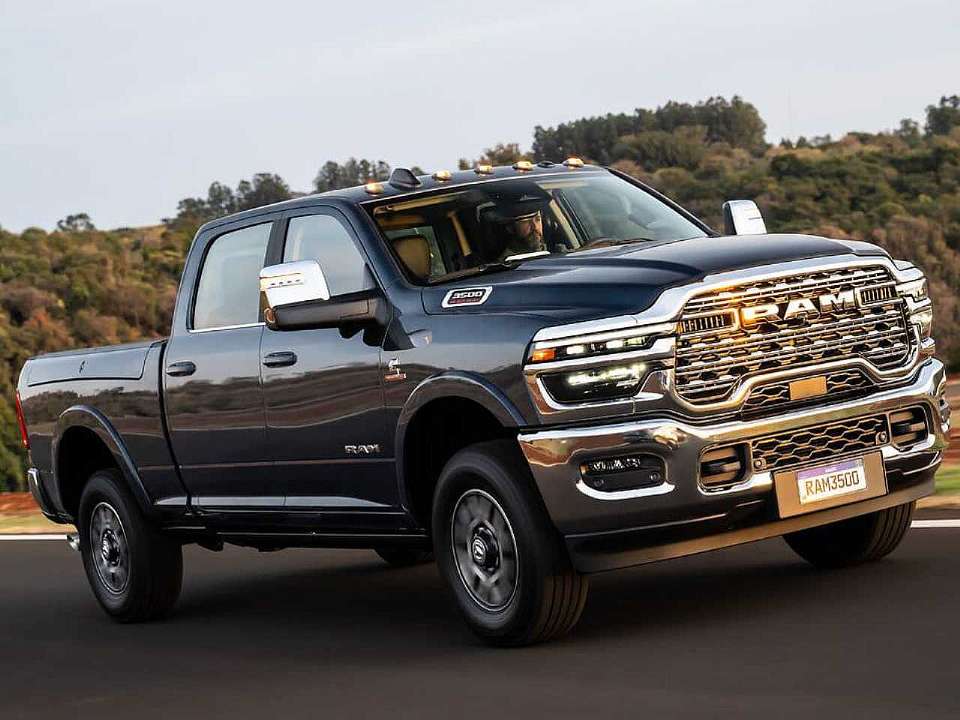 RAM�3500 2026 - �ngulo frontal