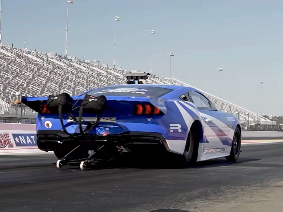 Ford�Mustang 2026 - �ngulo traseiro