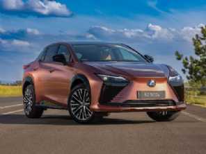 Lexus come�a vender primeiro el�trico da marca no Brasil; confira pre�os do novo SUV