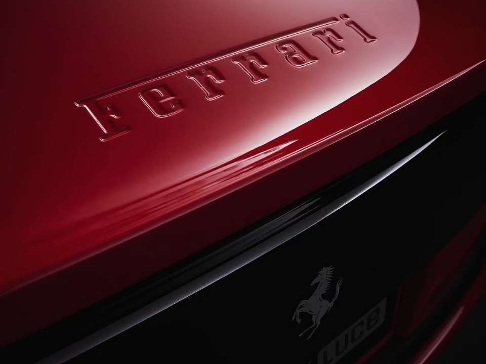 Ferrari�Luce 2027 - grade frontal