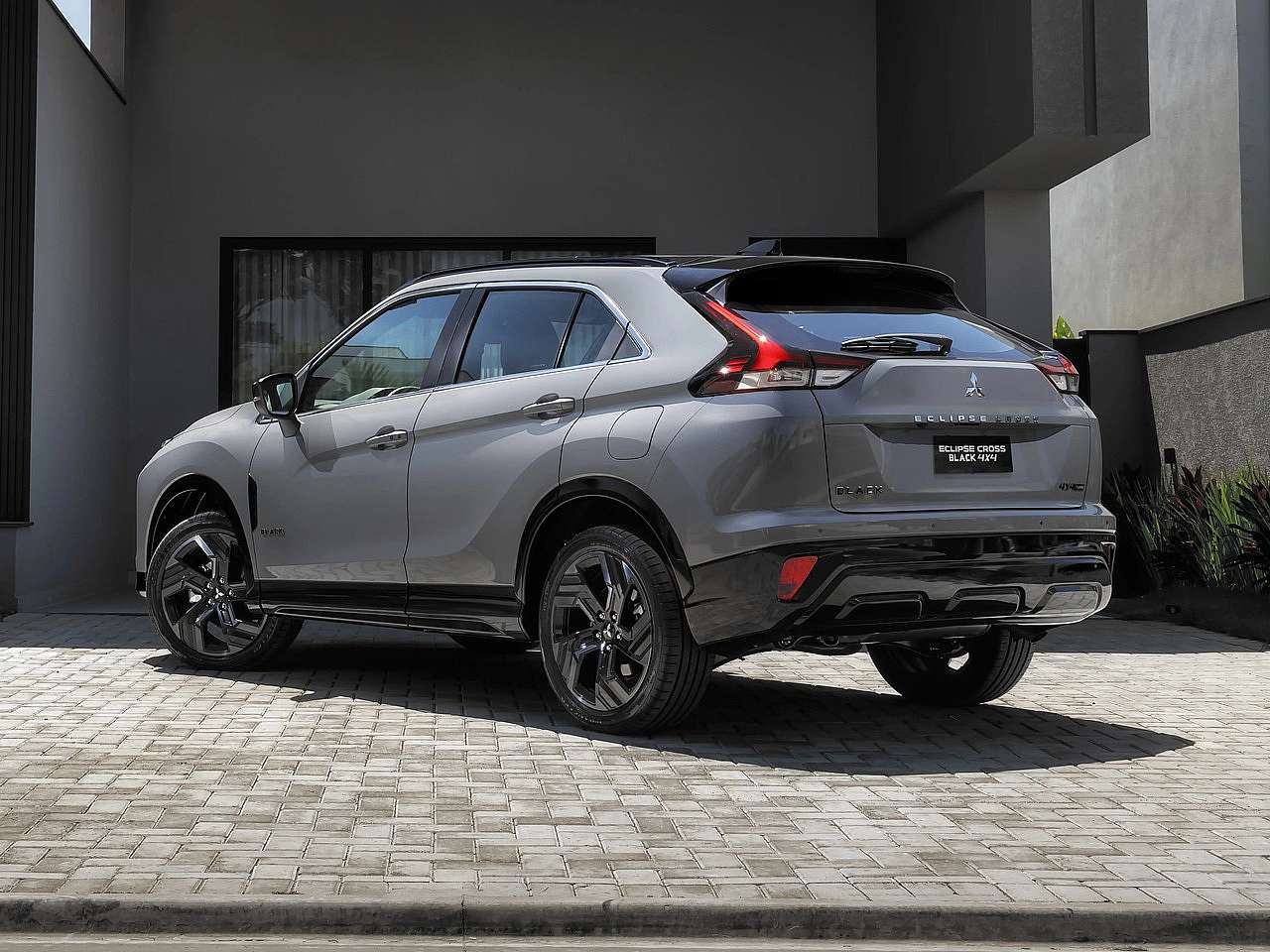 Mitsubishi Eclipse Cross 2027