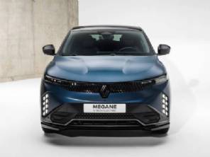 Renault Megane el�trico da linha 2026 recebe mudan�as, mas segue quase extinto no Brasil