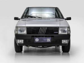 Fiat Uno 1.5R Cinza Argento ficou guardado por mais de 30 anos; saiba quanto vale