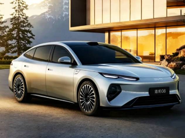 Novo BYD Seal chega � China antes do Brasil com 785 km de autonomia; veja pre�o do sed�