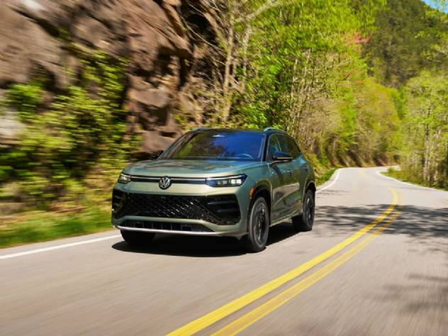 Novo Tiguan R-Line tem desempenho convincente