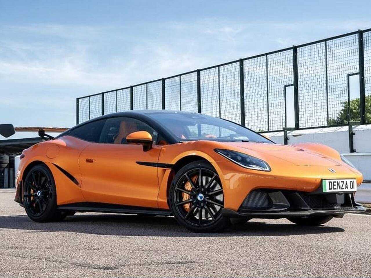 Um Denza Z Racing participou de demonstração da tecnologia Flash Charging durante o festival em Goodwood