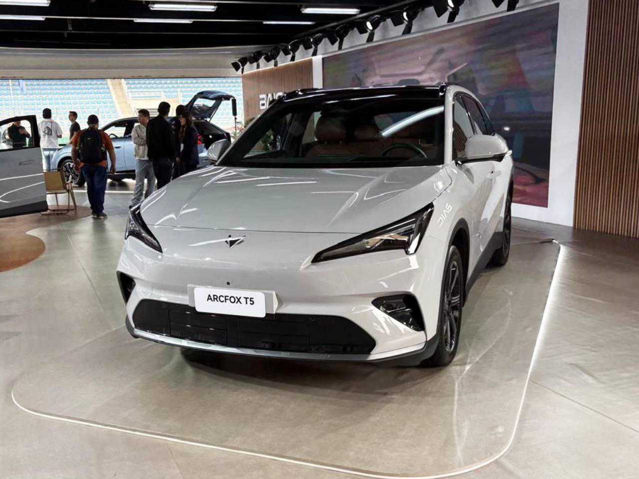 BAIC ArcFox T5 BAIC ArcFox T5