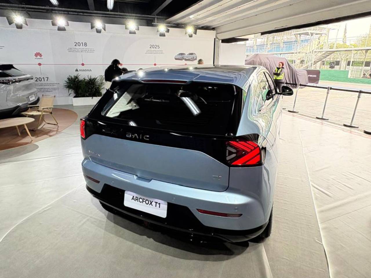 BAIC ArcFox T1 BAIC ArcFox T1