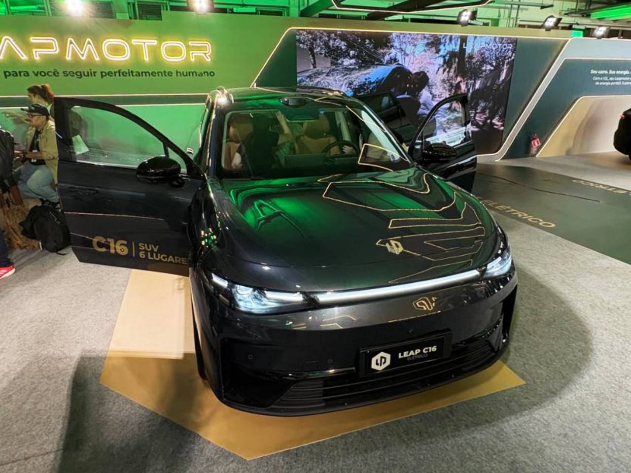Leapmotor C16 de 6 lugares Leapmotor C16 de 6 lugares