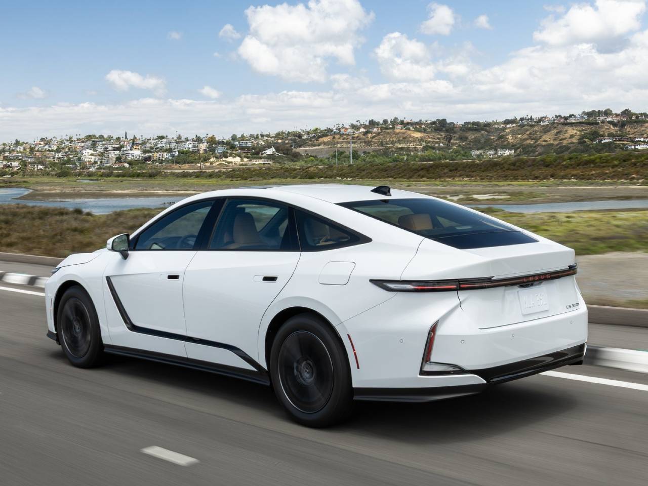 Lexus ES 350h Lexus ES 350h