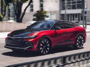 Toyota revela sed� da linha 2027 que ter� itens da nova gera��o do Corolla