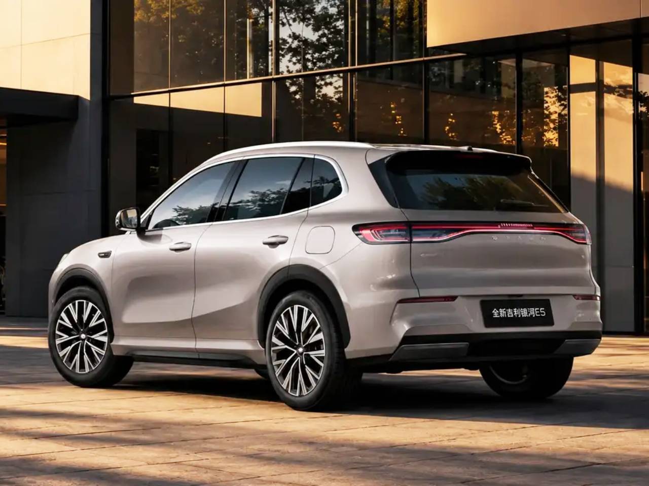Geely EX5